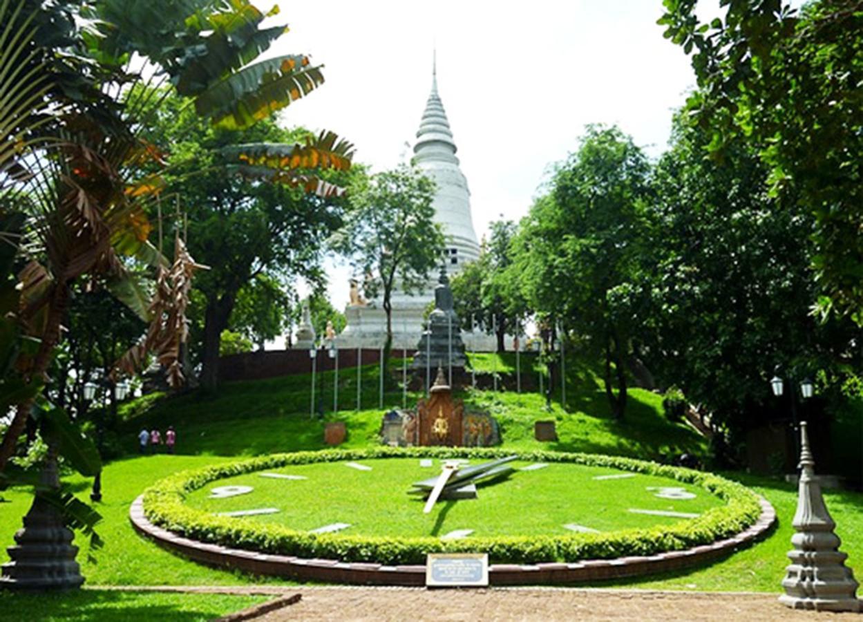 Tonle Khmer Guesthouse And Sky Bar Phnom Penh Exterior foto